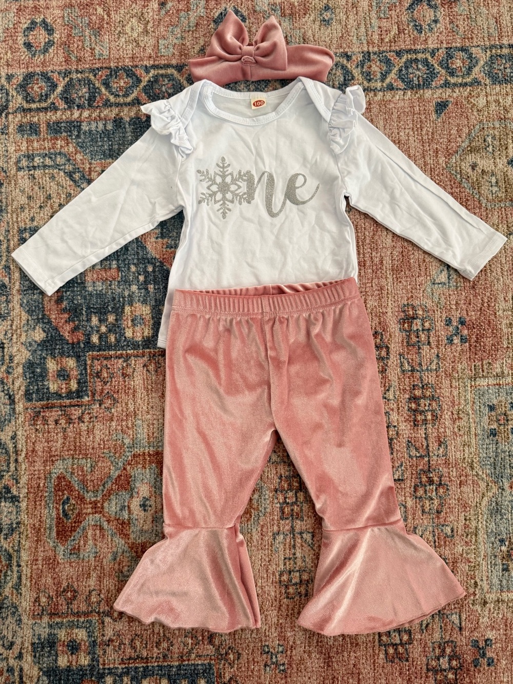 Baby’s 1st Birthday 3 piece snowflake set
